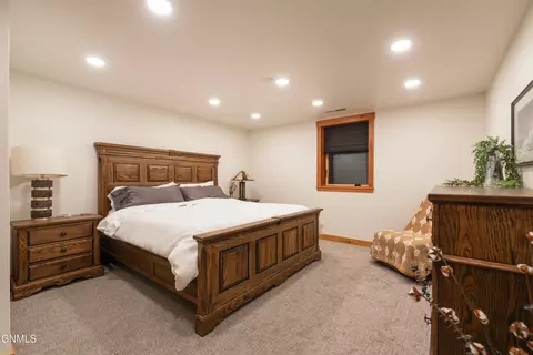Bedroom - 3228 River Dr N, Mandan, ND 58554 photo 3 of 3