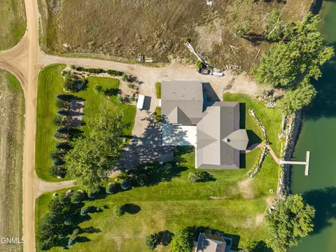 View/Area - 3228 River Dr N, Mandan, ND 58554 photo 3 of 8
