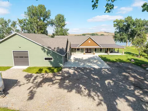 Exterior - 3228 River Dr N, Mandan, ND 58554 photo 3 of 18