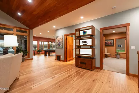Entry Way - 3228 River Dr N, Mandan, ND 58554 photo 3 of 4