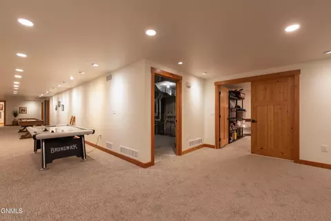 Entry Way - 3228 River Dr N, Mandan, ND 58554 photo 4 of 4