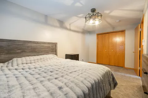 Bedroom - 910 20th St SE, Mandan, ND 58554 photo 10 of 10