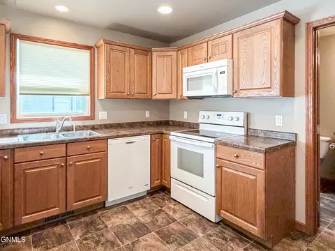 Kitchen - 214 9th Ave S, Carrington, ND 58421 photo 3 of 9