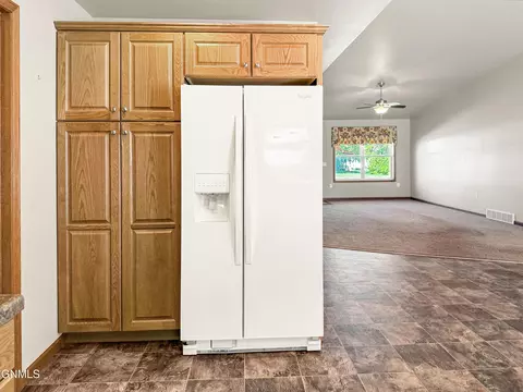 Kitchen - 214 9th Ave S, Carrington, ND 58421 photo 4 of 9