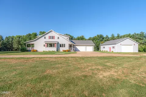 Exterior - 2880 Clover Ln, Bismarck, ND 58503 photo 1 of 19