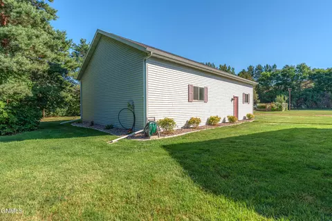 Exterior - 2880 Clover Ln, Bismarck, ND 58503 photo 8 of 19