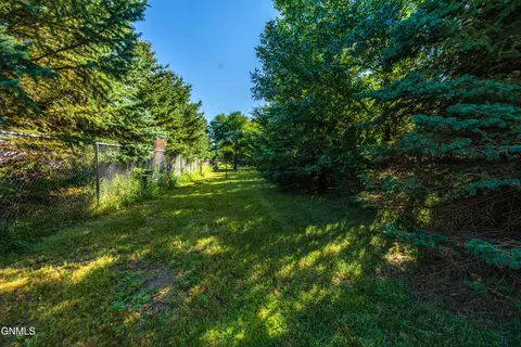 Exterior - 2880 Clover Ln, Bismarck, ND 58503 photo 6 of 19