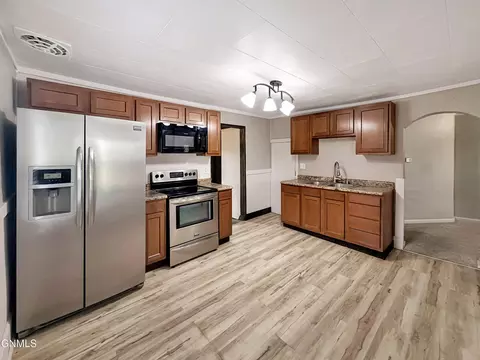 Kitchen - 605 W Broadway, Williston, ND 58801 photo 2 of 4