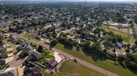 View/Area - 1920 26th St N, Bismarck, ND 58501 photo 8 of 10