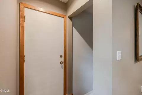 Entry Way - 2034 Saint Benedict Dr, Bismarck, ND 58501 photo 4 of 7
