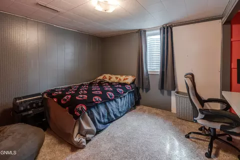 Bedroom - 2034 Saint Benedict Dr, Bismarck, ND 58501 photo 6 of 7