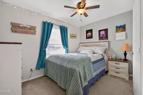 Bedroom - 13924 Bergstrom Dr, Williston, ND 58801 photo 1 of 2