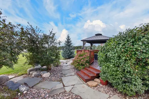 Exterior - 13924 Bergstrom Dr, Williston, ND 58801 photo 11 of 11