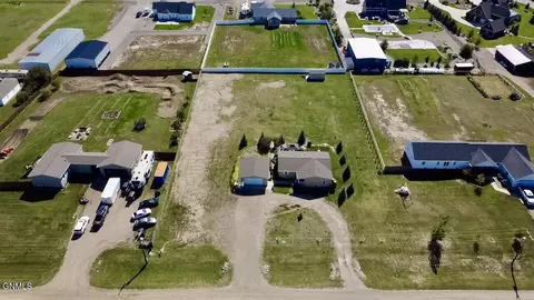 View/Area - 13924 Bergstrom Dr, Williston, ND 58801 photo 1 of 4