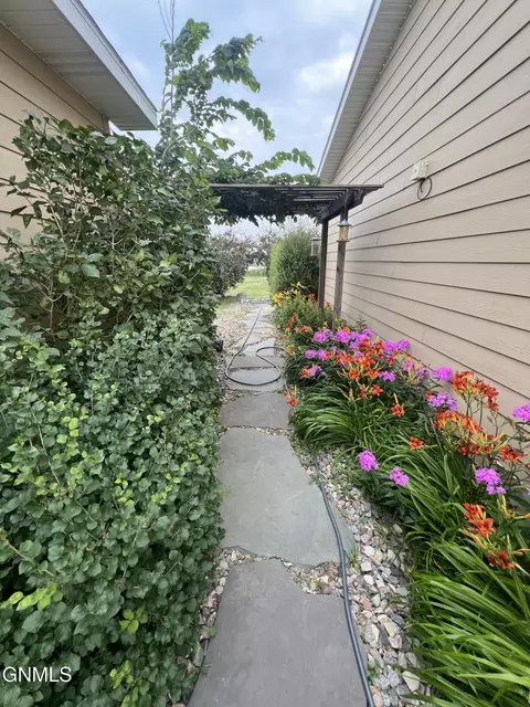 Other - 13924 Bergstrom Dr, Williston, ND 58801 photo 19 of 20