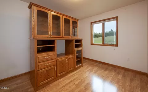 Bedroom - 7301 Northgate Dr, Bismarck, ND 58504 photo 4 of 5