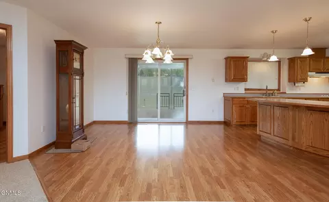 Dining - 7301 Northgate Dr, Bismarck, ND 58504 photo 1 of 1