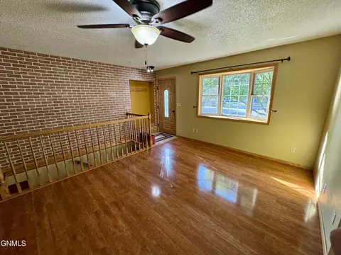 Living - 28 Santee Rd, Lincoln, ND 58504 photo 2 of 3