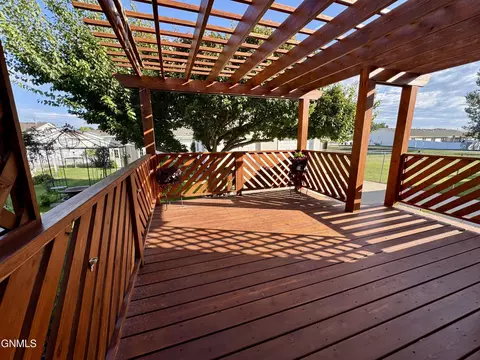 Exterior - 28 Santee Rd, Lincoln, ND 58504 photo 5 of 7