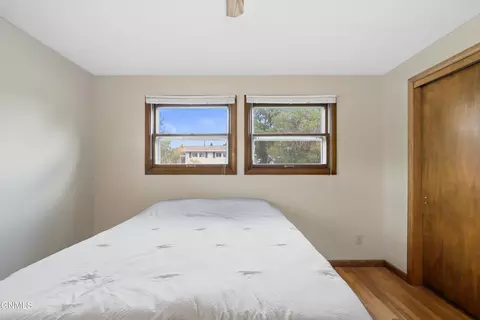 Bedroom - 1827 N 3rd St, Bismarck, ND 58501 photo 4 of 10
