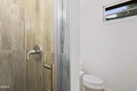 Bath - 1827 N 3rd St, Bismarck, ND 58501 photo 3 of 3