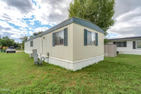 Other - 902 S Frontier Trl, Mandan, ND 58554 photo 9 of 10