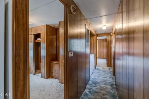 Entry Way - 902 S Frontier Trl, Mandan, ND 58554 photo 2 of 2