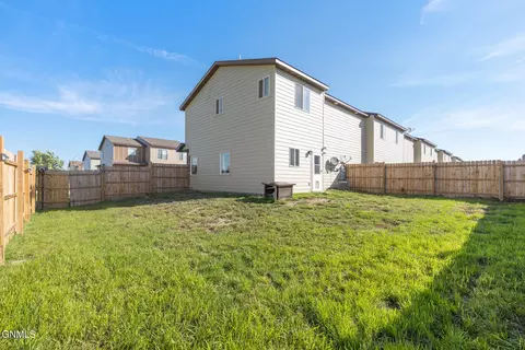 Exterior - 5803 Victoria Ave, Williston, ND 58801 photo 7 of 8