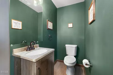 Bath - 5803 Victoria Ave, Williston, ND 58801 photo 1 of 2
