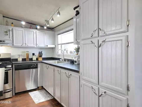 Kitchen - 2500 Centennial Rd, Bismarck, ND 58503 photo 2 of 6