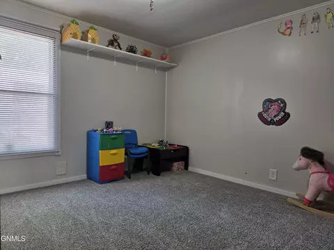 Bedroom - 2500 Centennial Rd, Bismarck, ND 58503 photo 2 of 2