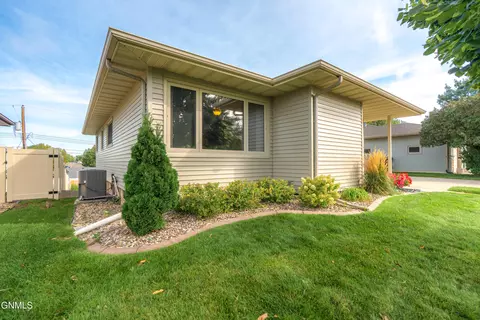 Exterior - 224 Kavaney Dr, Bismarck, ND 58501 photo 2 of 6