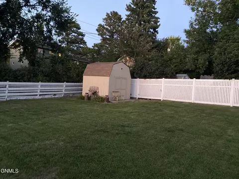 Exterior - 2116 Avenue E, Bismarck, ND 58501 photo 3 of 4