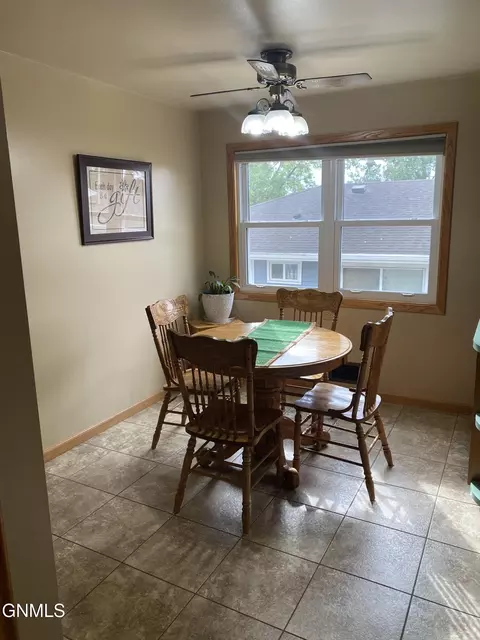 Dining - 2116 Avenue E, Bismarck, ND 58501 photo 1 of 1