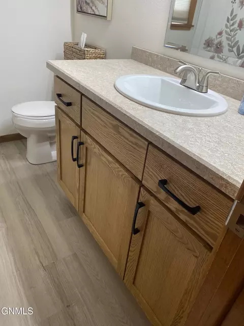 Bath - 2116 Avenue E, Bismarck, ND 58501 photo 3 of 3