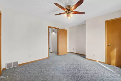 Bedroom - 1604 Bison Dr, Williston, ND 58801 photo 2 of 6