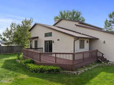 Exterior - 1604 Bison Dr, Williston, ND 58801 photo 4 of 9