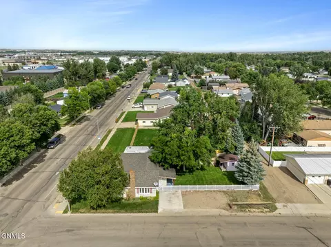 View/Area - 2202 University Ave, Williston, ND 58801 photo 2 of 4
