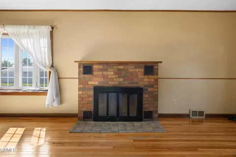 Living - 2202 University Ave, Williston, ND 58801 photo 3 of 4