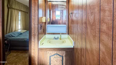 Bath - 306 5th St, Fairview, MT 59221 photo 1 of 4