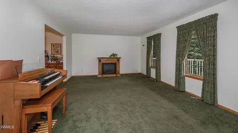 Living - 3824 Prairie Pines Loop, Bismarck, ND 58503 photo 1 of 2
