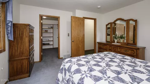 Bedroom - 3824 Prairie Pines Loop, Bismarck, ND 58503 photo 6 of 7