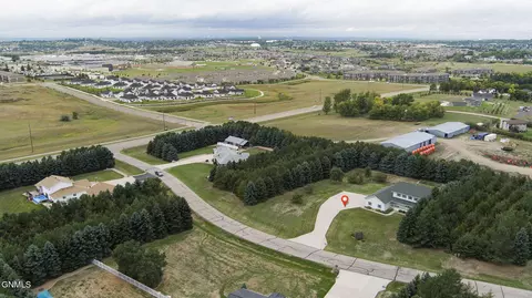 View/Area - 3824 Prairie Pines Loop, Bismarck, ND 58503 photo 4 of 11