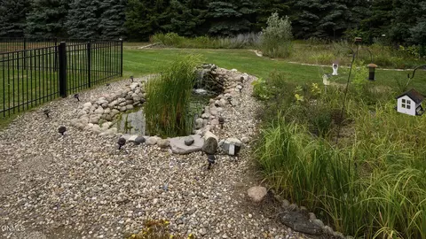 Exterior - 3824 Prairie Pines Loop, Bismarck, ND 58503 photo 5 of 9