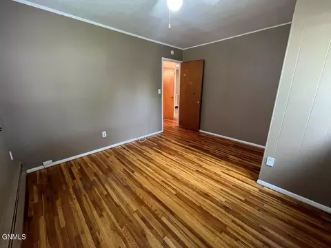 Bedroom - 918 8th St W, Mobridge, SD 57601 photo 4 of 6