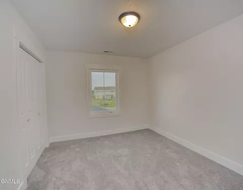 Bedroom - 507 46th St E, Williston, ND 58801 photo 5 of 5