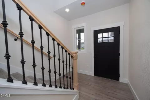Entry Way - 507 46th St E, Williston, ND 58801 photo 2 of 3