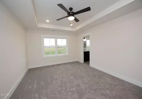Bedroom - 509 46th St E, Williston, ND 58801 photo 2 of 4