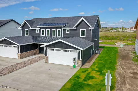 Exterior - 509 46th St E, Williston, ND 58801 photo 2 of 3