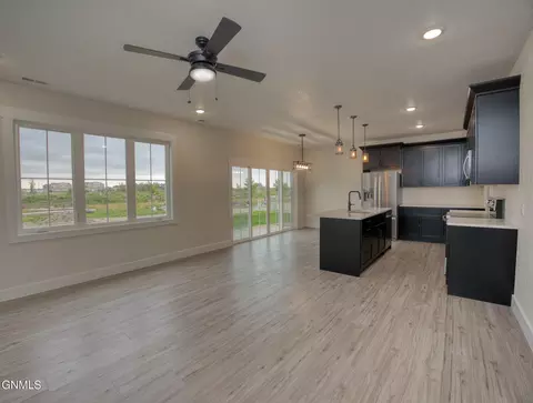 Living - 509 46th St E, Williston, ND 58801 photo 1 of 2